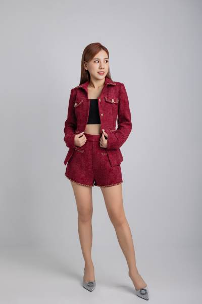 Chain-Trimmed Tweed Suit with Shorts