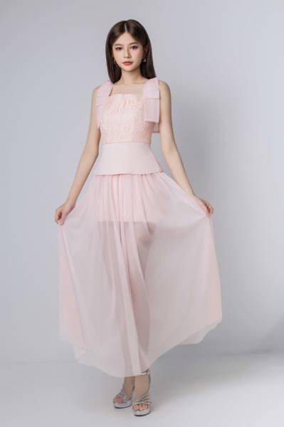 Lace Maxi Dress with Ribbon