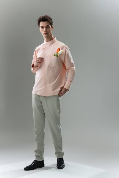 Asymmetric Bloom