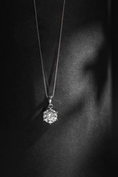 2CT NECKLACE