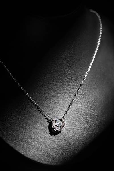 0.5CT DANCING NECKLACE