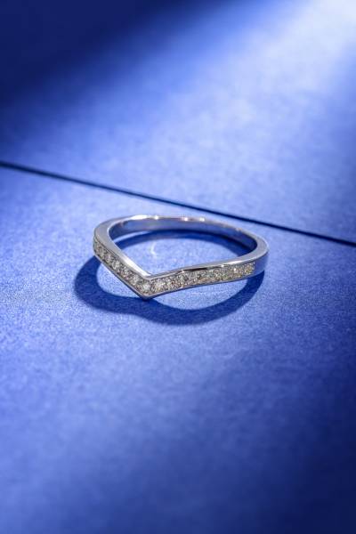 V BAND RING