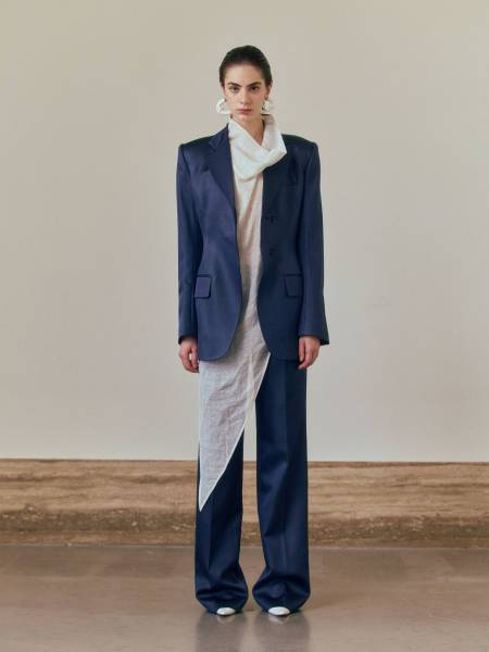 Waist-Fit Blazer