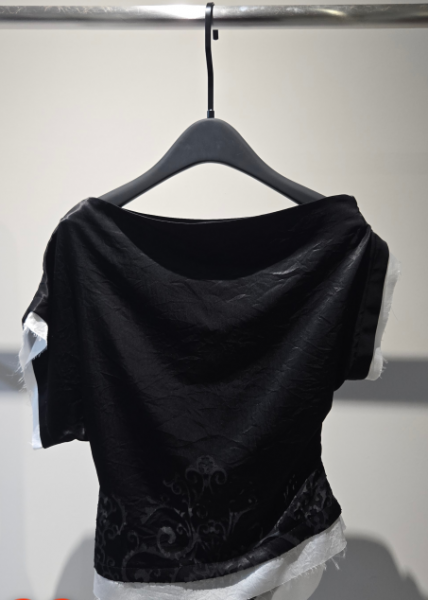 Contrast Asymmetric Neck Top