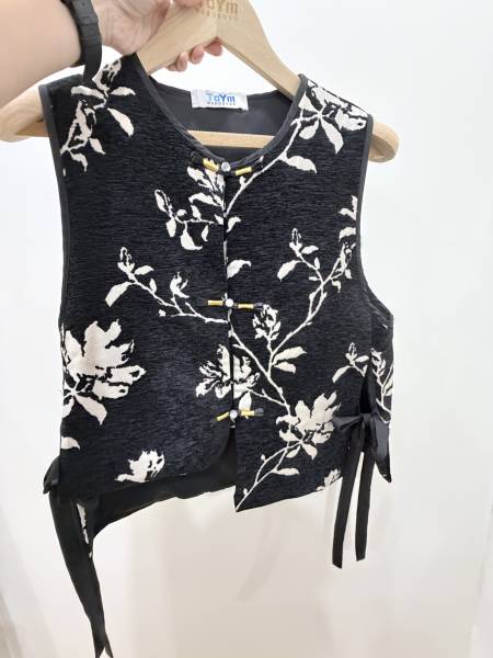 Black Leaf Outer Wear(S)