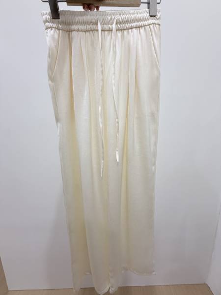 Loose Cream Bottom(S)